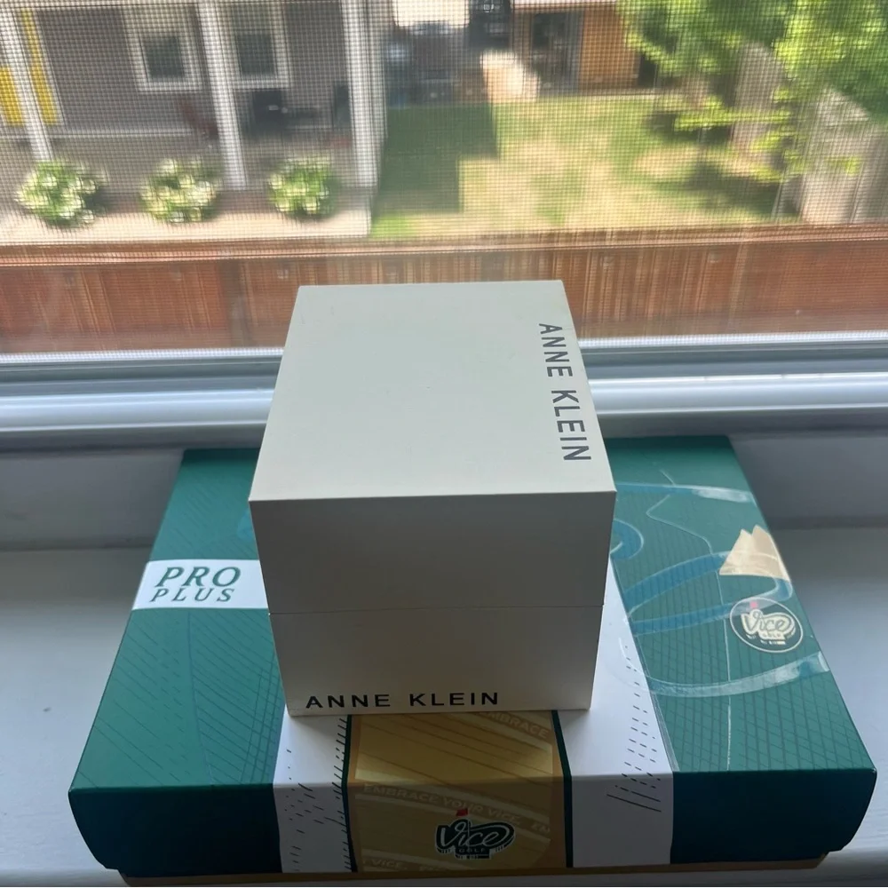 ❤️‍🔥HP❤️‍🔥 Anne Klein Stainless Steel Watch